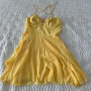 NWT OH Polly Sabela Halter Mini Dress in Yellow Size 4 Plus Cup